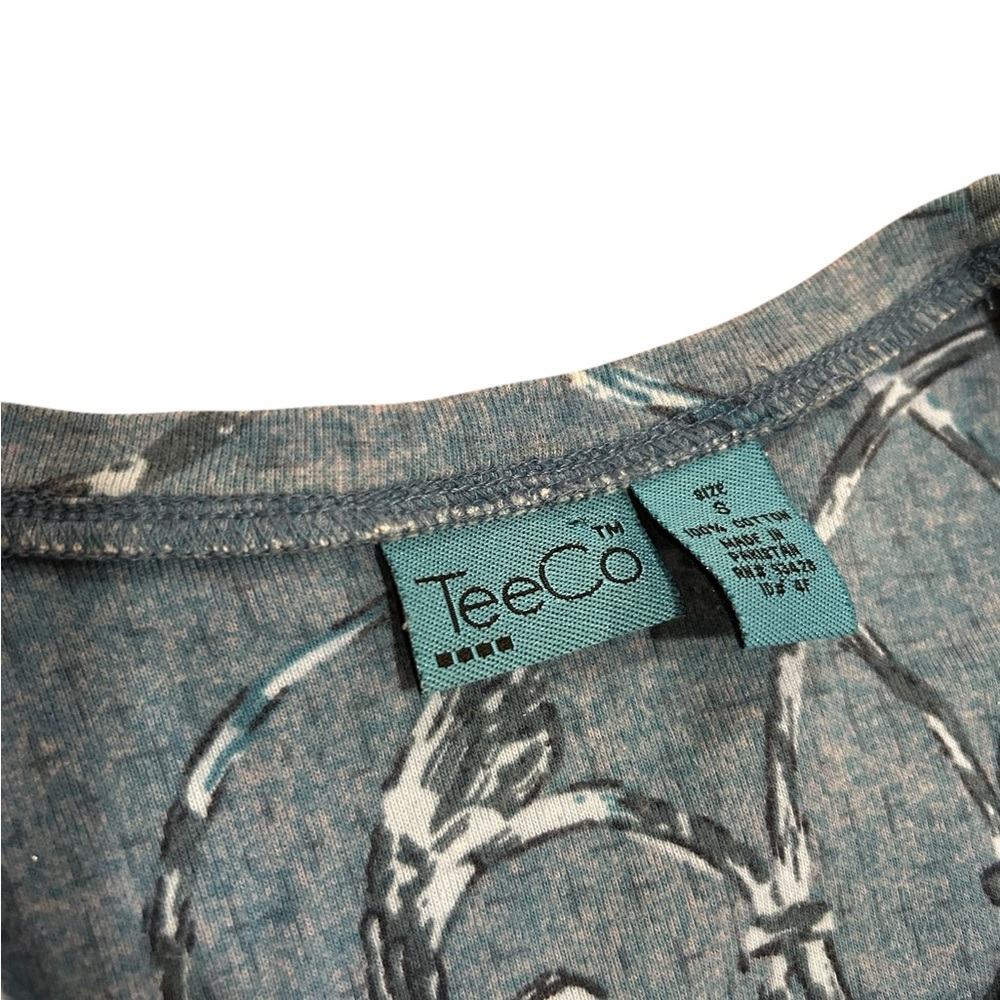 Le Mephisto Short-Sleeve Graphic Tee in Blue-Green with Yellow Accent - Picture 2 of 2